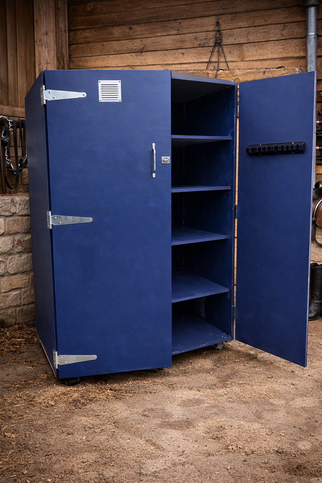 La Grandiose - armoire équestre en bois peinte