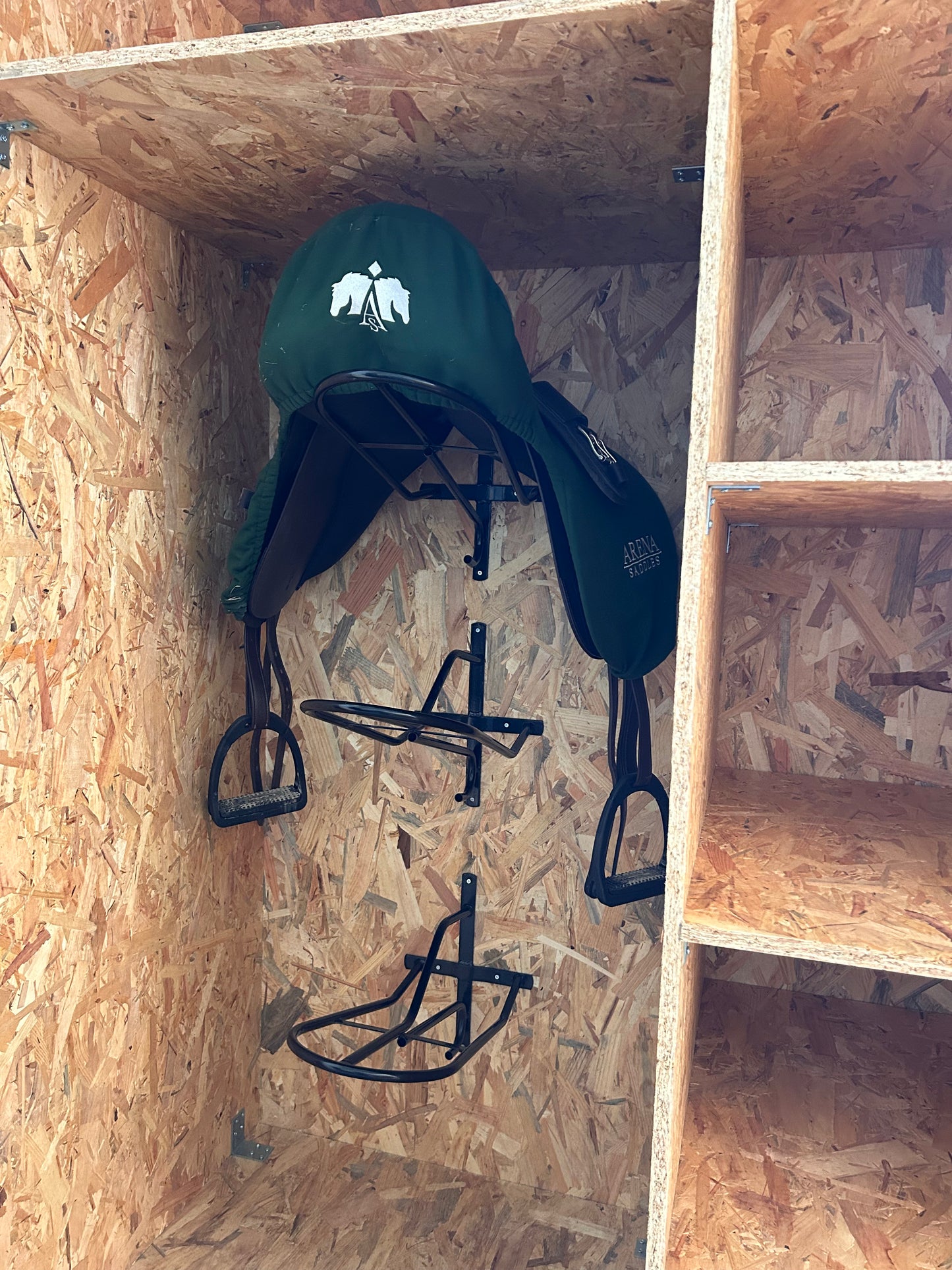 L'Excellente - Armoire de sellerie/ d'équitation