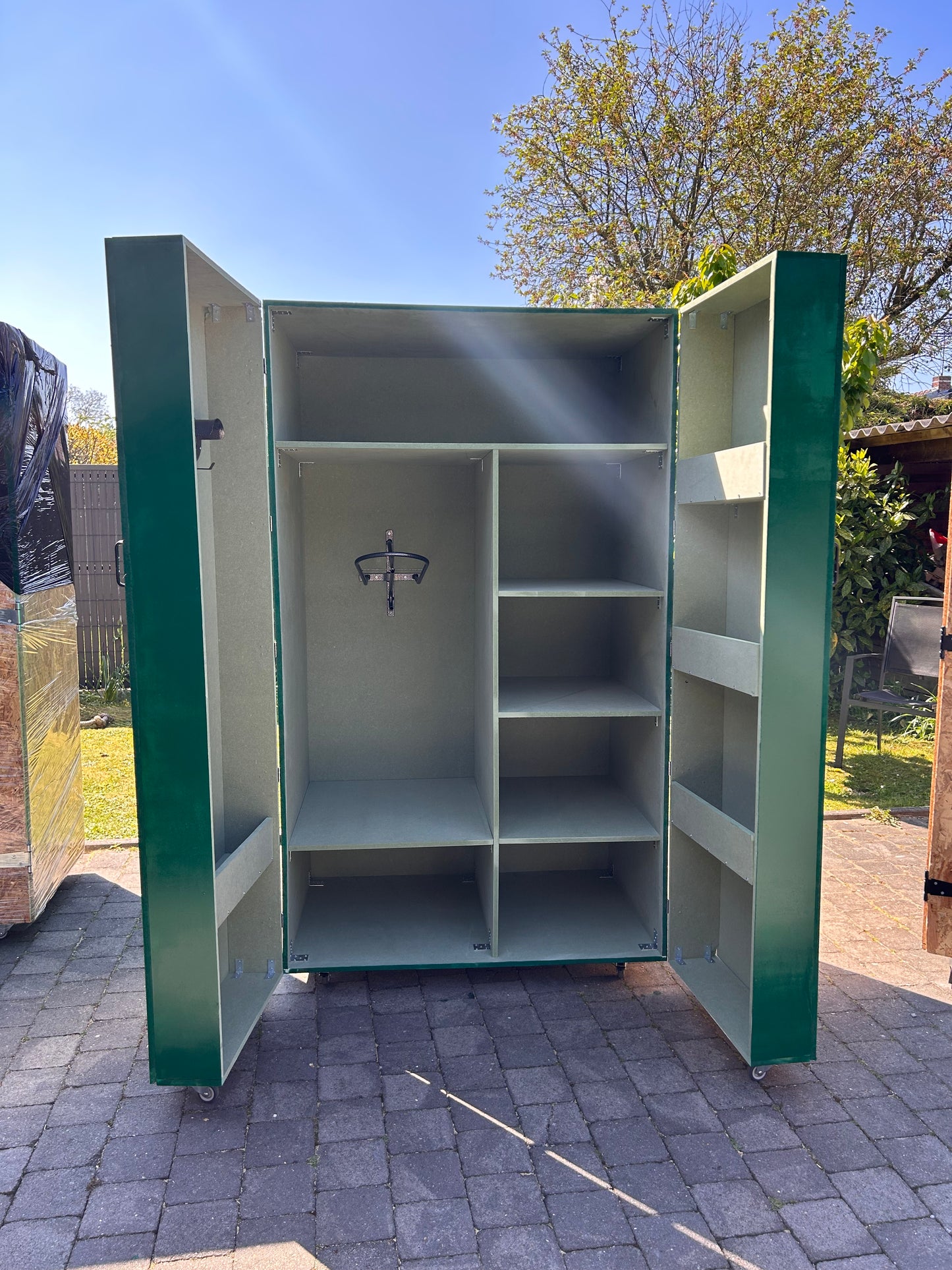La Magistrale - armoire équestre avec portes de rangement