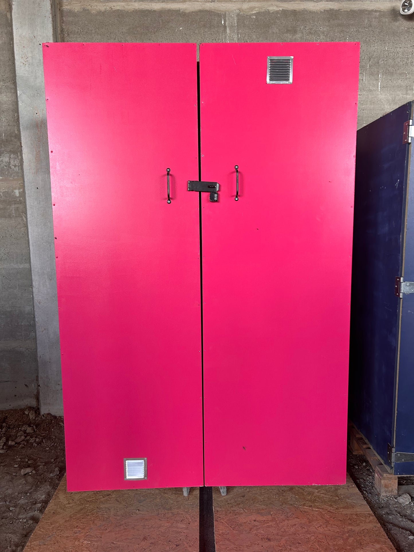 La Magistrale - armoire équestre avec portes de rangement