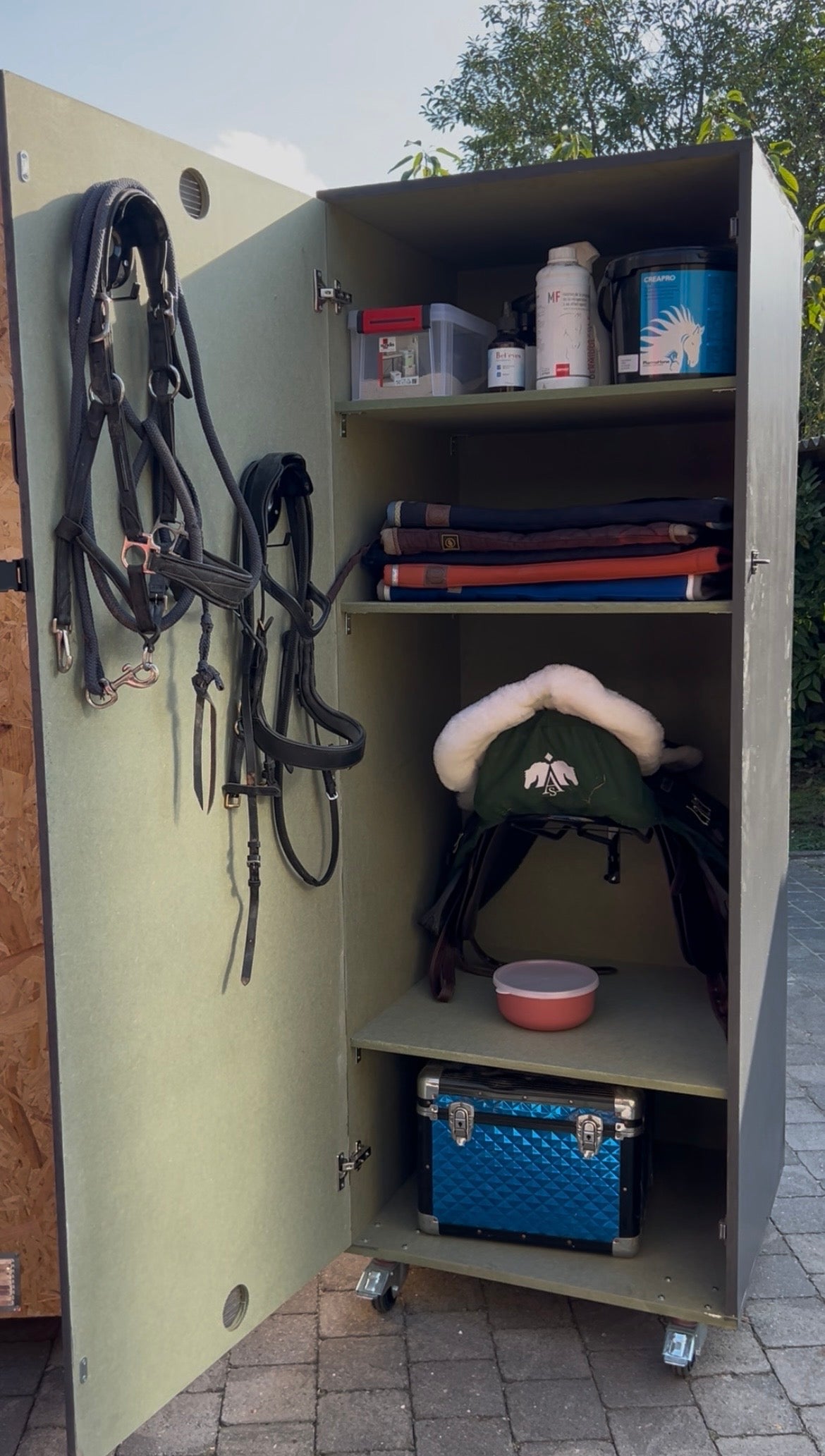 La Compacte - Armoire de sellerie pour les cavaliers(ères)